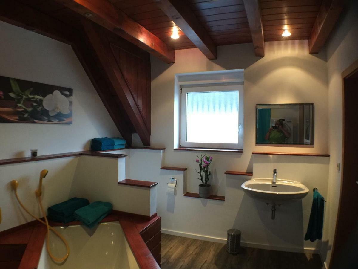Ferienwohnung Alte B3 ริงส์ไฮม์ ภายนอก รูปภาพ
